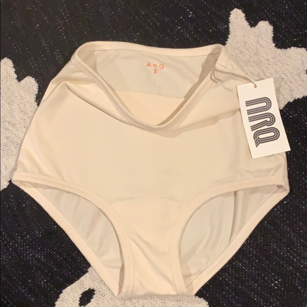 Arq high rise panty NWT